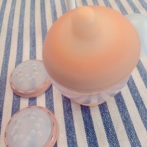 Like new Emulait bottle PLUS bottle brush